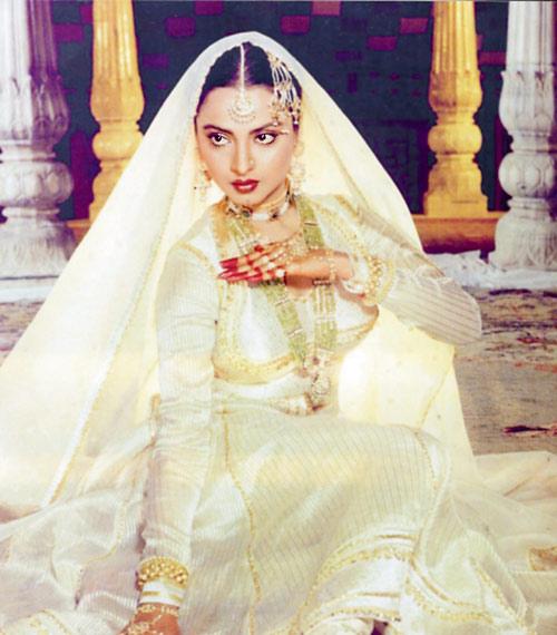 who played rekha younger brother in umrao jaan 1981