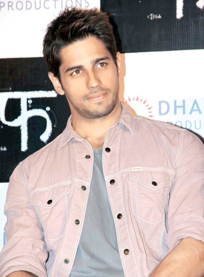 16-Sidharth-Malhotra.jpg