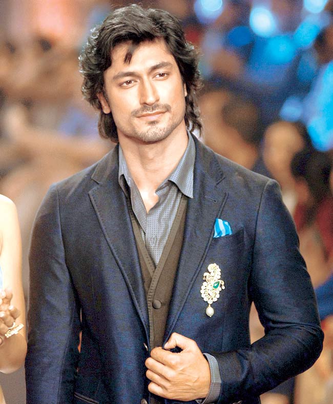 Vidyut Jamwal inspires a fan to lose weight - Entertainment