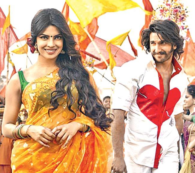 Priyanka Chopra and Ranveer Singh in 'Gunday'