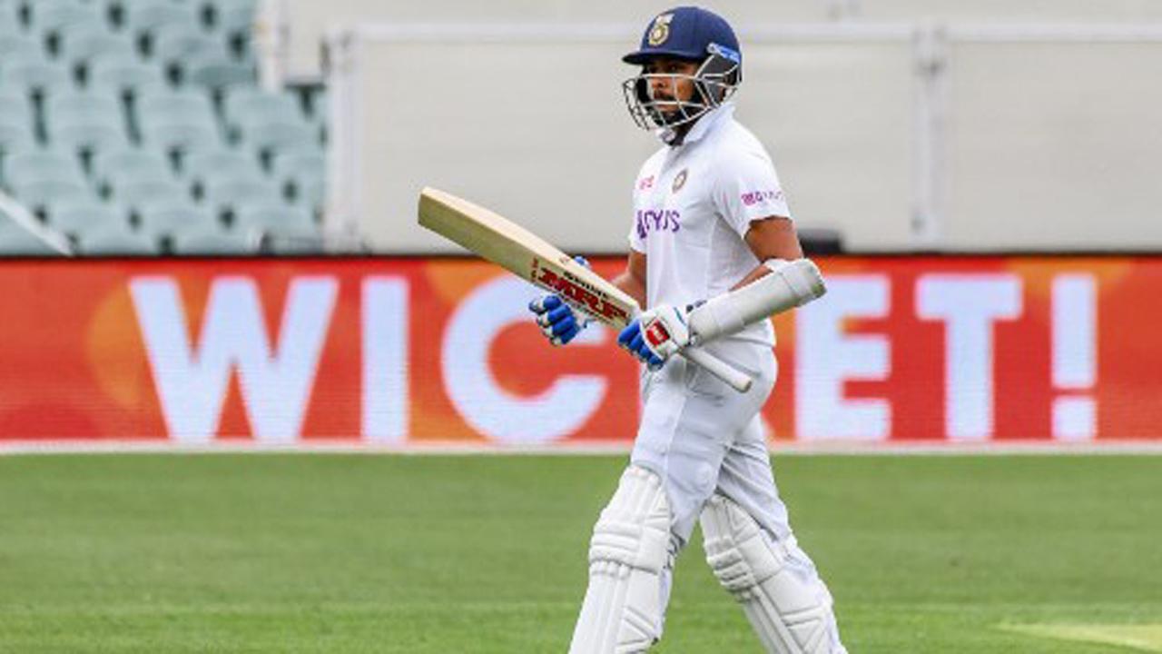 Prithvi Shaw walks back to the pavilion after his dismissal on day one of the first cricket Test match between Australia and India in Adelaide on December 17, 2020. Pic/ AFP