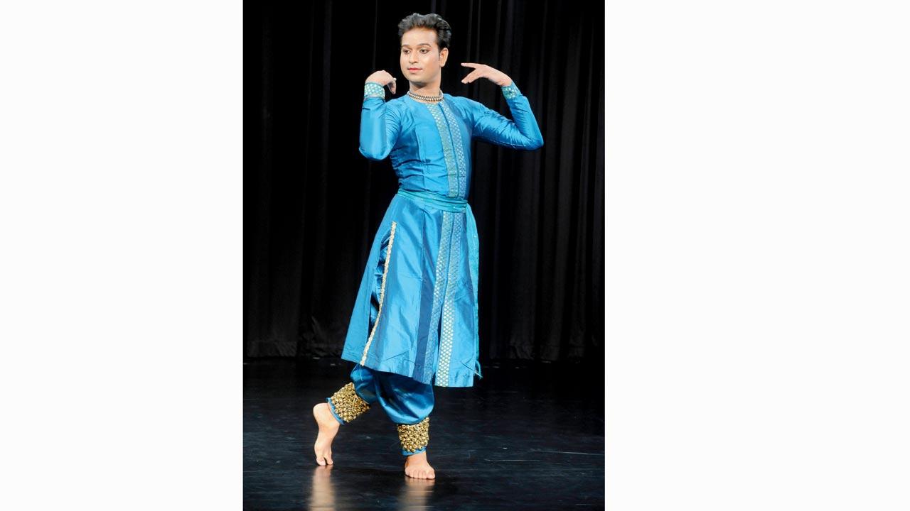 Vishavdeep Sharma depicts a Jaipur Gharana pose, with elements inspired by the Rajasthani folk dance, Ghoomar