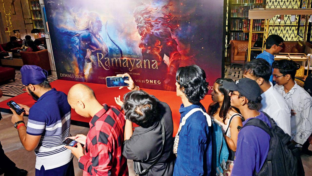 Fans queue up for the teaser launch. Pic/Satej Shinde