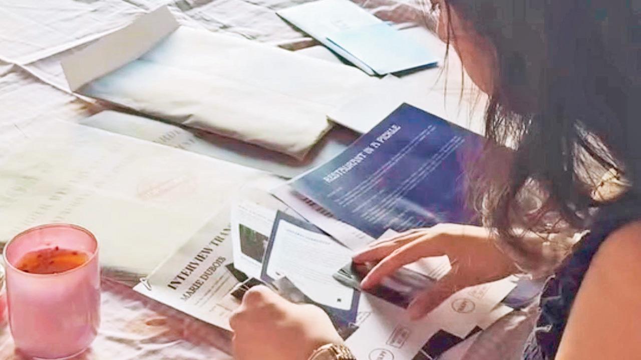 A participant analyses a clue