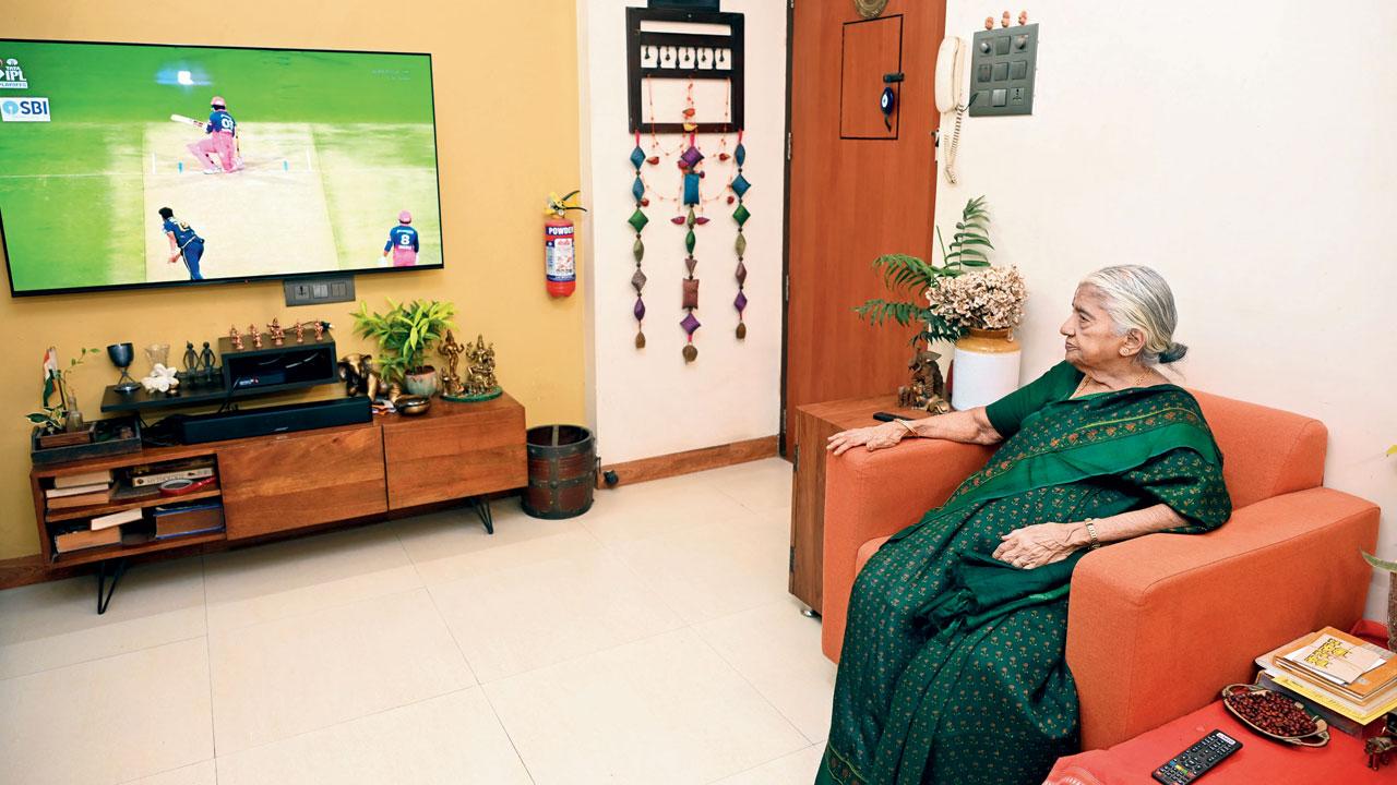 Cricket enthusiast and Carnatic music veteran Kalyani Raghavan follows the IPL action from her home in Chunabhatti. The 92-year-old says cricket remains one of her greatest passions. Pics/Atul Kamble Cricket enthusiast and Carnatic music veteran Kalyani Raghavan follows the IPL action from her home in Chunabhatti. The 92-year-old says cricket remains one of her greatest passions. Pics/Atul Kamble