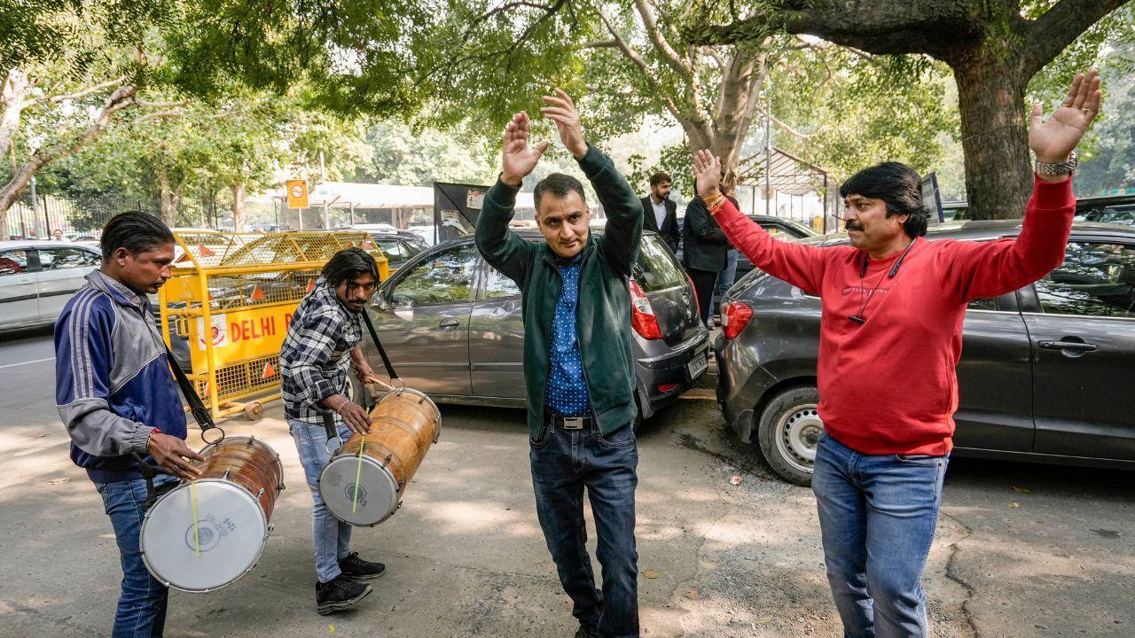 Mothers Day throwback: Alia Bhatt, Kareena Kapoors pregnancy fashion