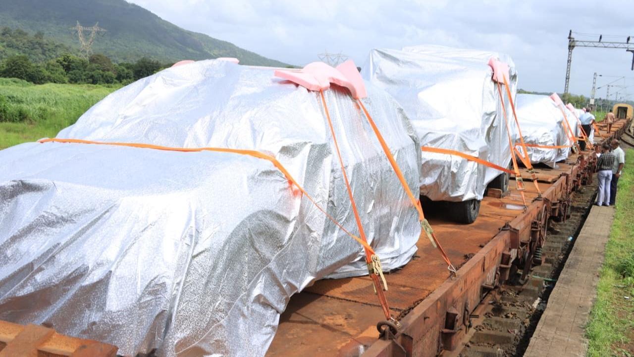 Mothers Day throwback: Alia Bhatt, Kareena Kapoors pregnancy fashion