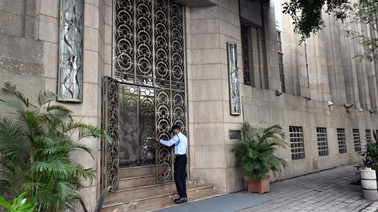 Mothers Day throwback: Alia Bhatt, Kareena Kapoors pregnancy fashion