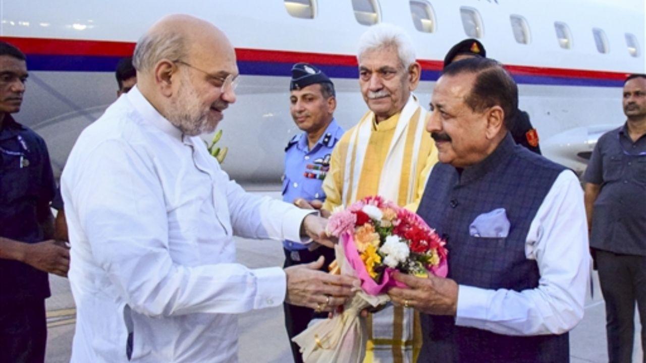 Mothers Day throwback: Alia Bhatt, Kareena Kapoors pregnancy fashion