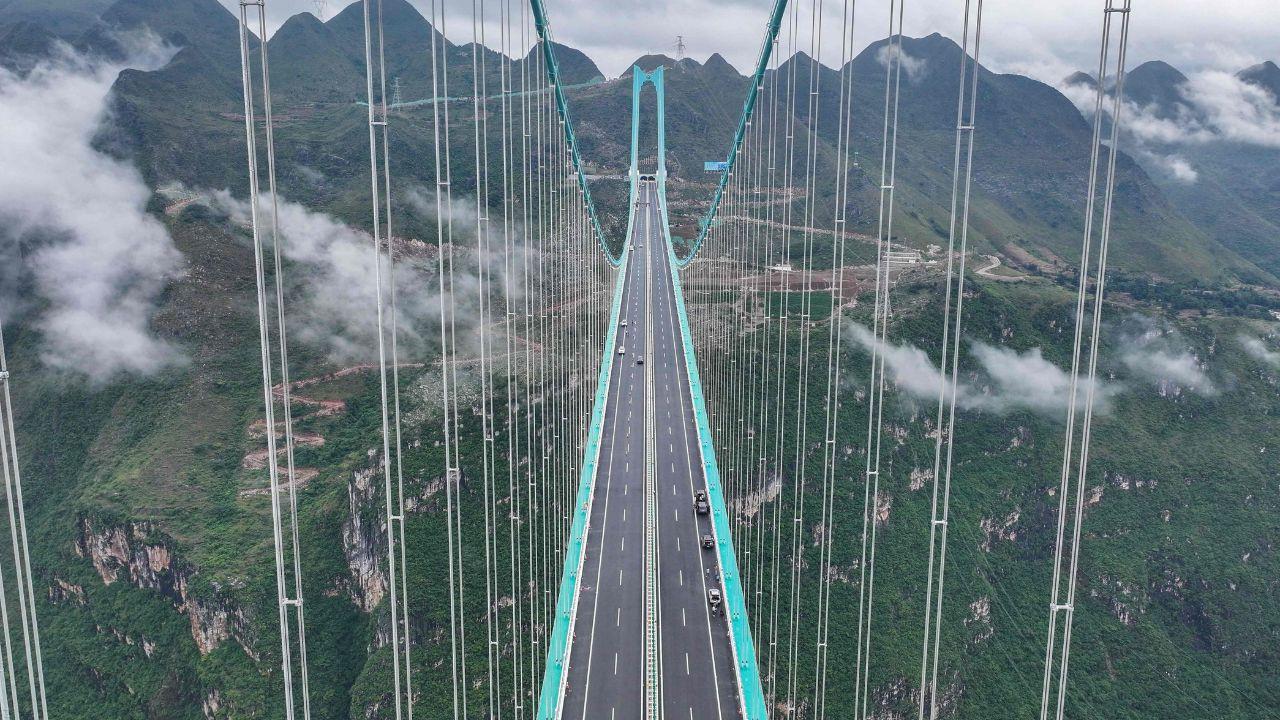 Mothers Day throwback: Alia Bhatt, Kareena Kapoors pregnancy fashion