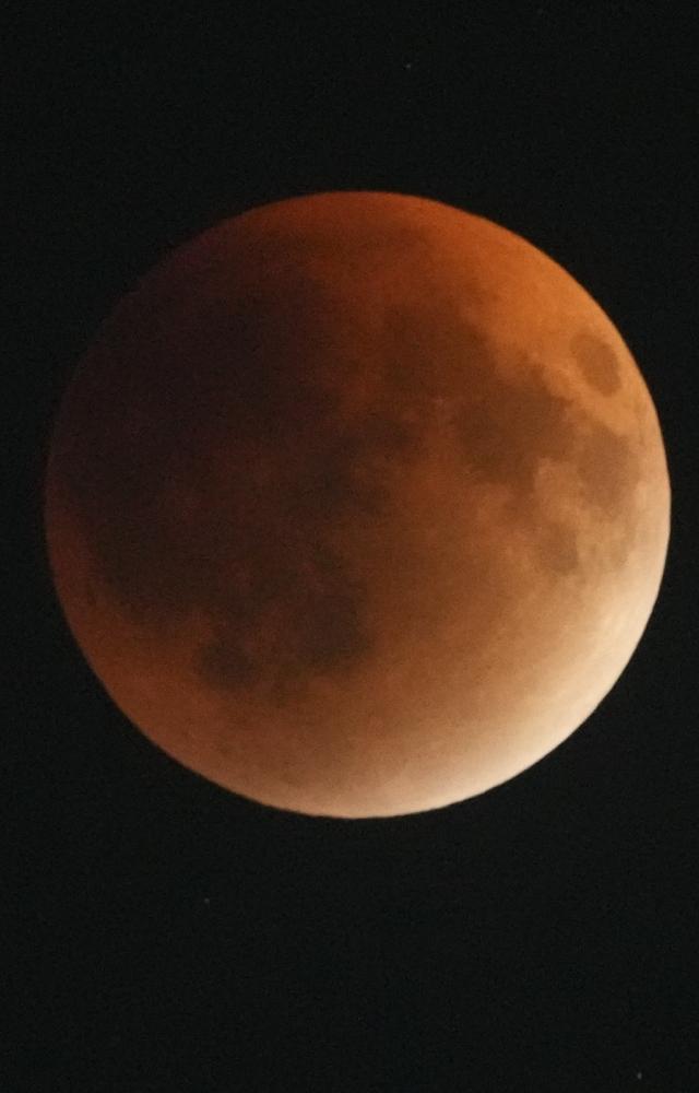 Mothers Day throwback: Alia Bhatt, Kareena Kapoors pregnancy fashion