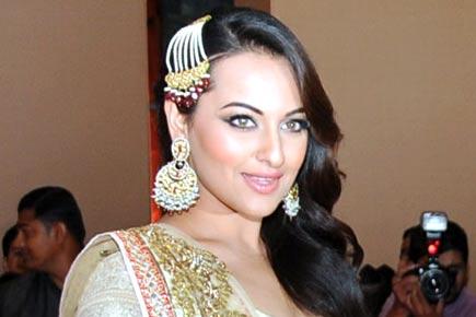 Sonakshi Sinha has no friends in the industry