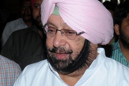 Amarinder takes jab at Sukhbir Singh for questioning his style of governance