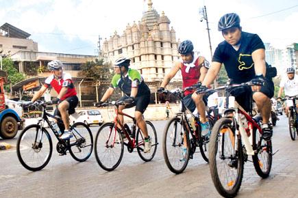 300 commuters ditch cars to cycle to work in Mumbai