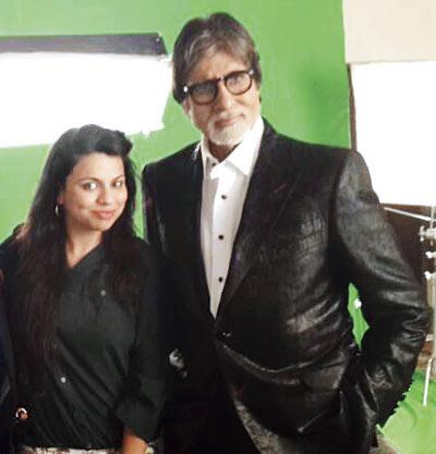 Preeti Simoes with Amitabh Bachchan on the sets of Comedy Nights With Kapil