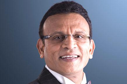 Filmmakers play safe by making remakes: Annu Kapoor