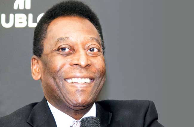 Pele taken to hospital with stomach ailment