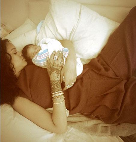 Rihanna and her newborn neice
