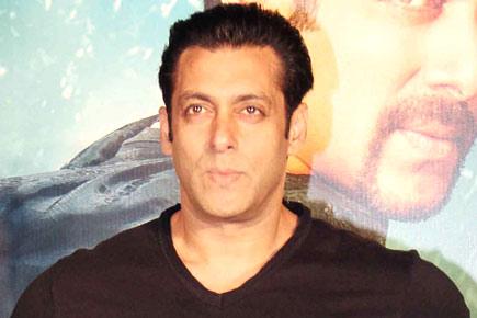 Salman Khan unveils 'Kick' trailer