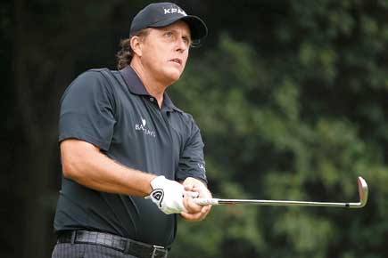 Phil Mickelson's stock trading under scanner 