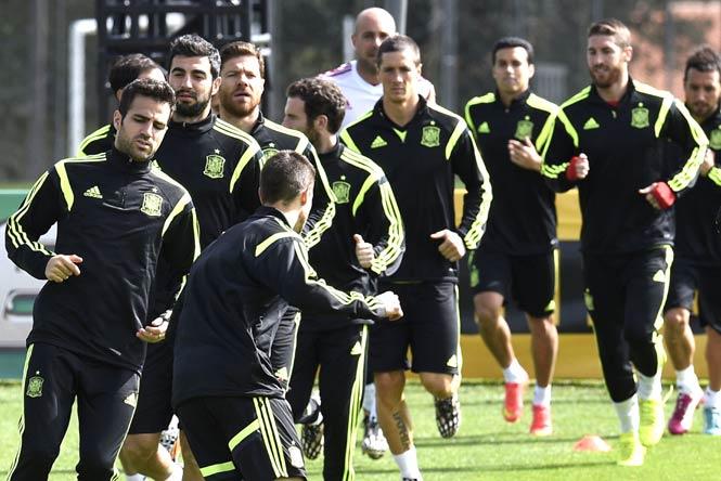 FIFA World Cup: Before farewell tie, pitch ruins Spain and Australia's training