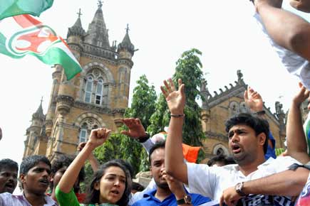 MPCC protests at CST station against rail fare hike