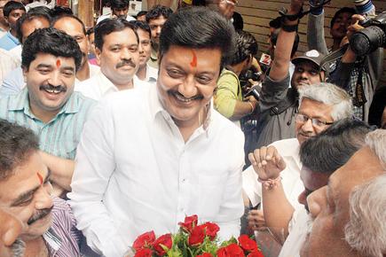 MP Anil Shirole ropes in netizens for beautifying Pune