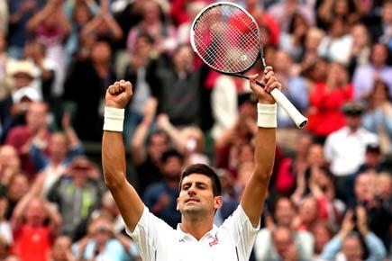 Wimbledon: Djokovic survives Stepanek scare to reach third round