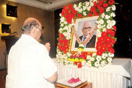Glowing tributes to Mumbai cricket legend Madhav Mantri