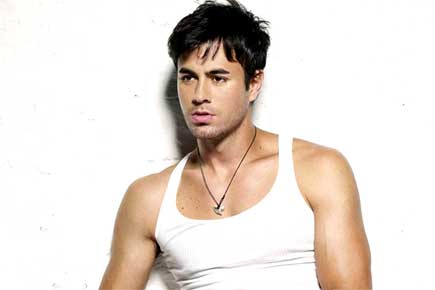 Bilingual songs keep me on my toes: Enrique Iglesias
