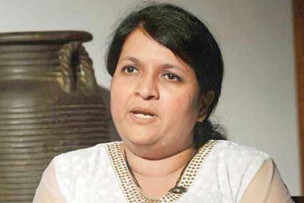 Chhagan Bhujbal sent someone to get me to withdraw complaint: Anjali Damania
