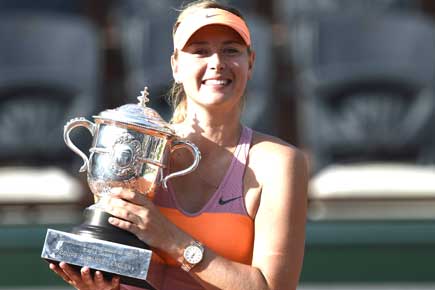 Maria Sharapova clinches her second French Open title