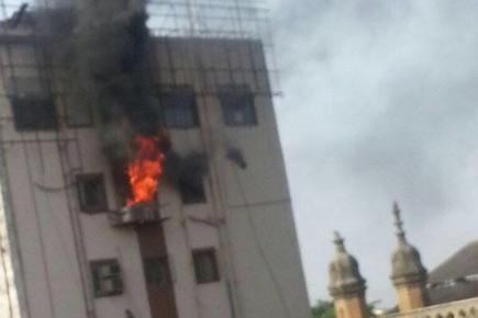 Mumbai: Fire breaks out in server room at CST