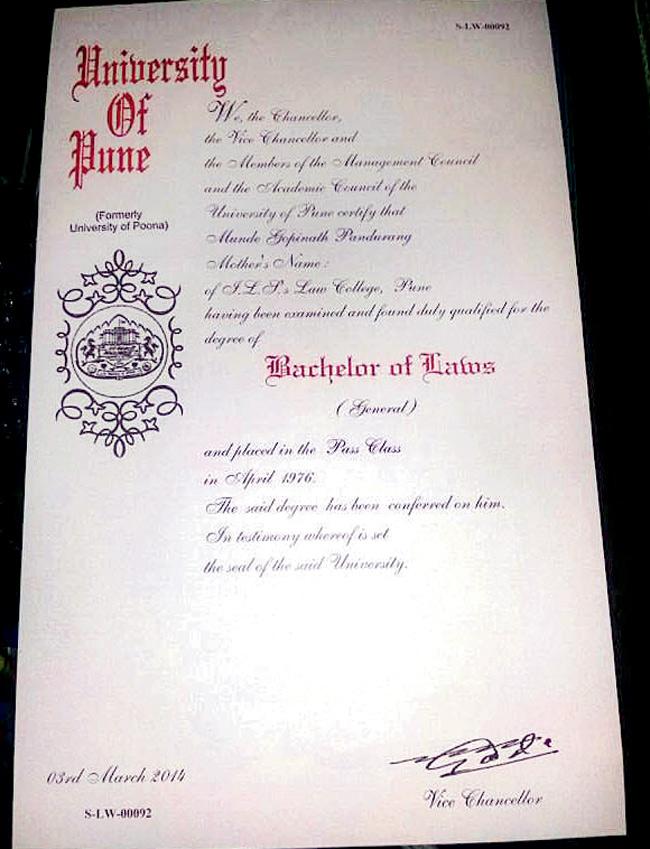 Gopinath Munde’s graduation certificate from Pune university