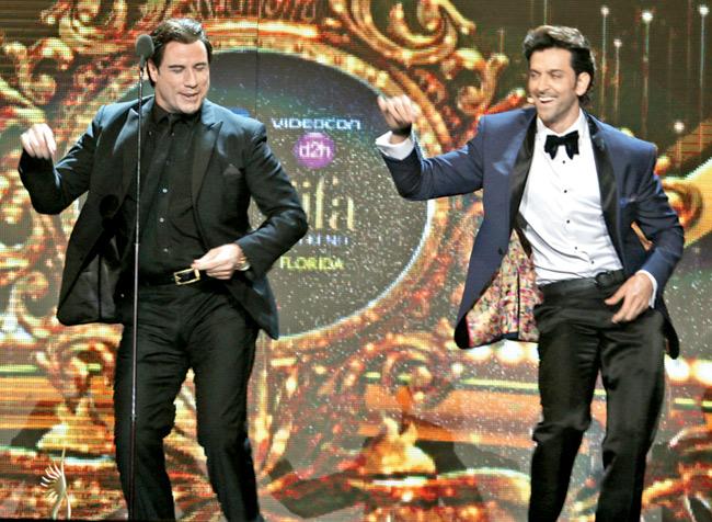 Hrithik Roshan and John Travolta bond over dance