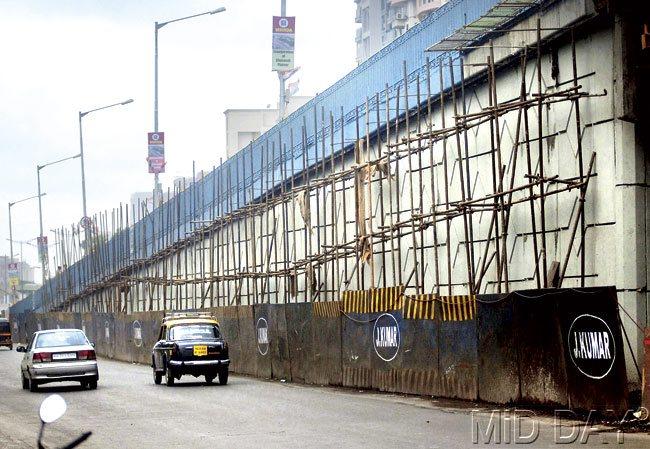 Scaffolding along the flyover still stands