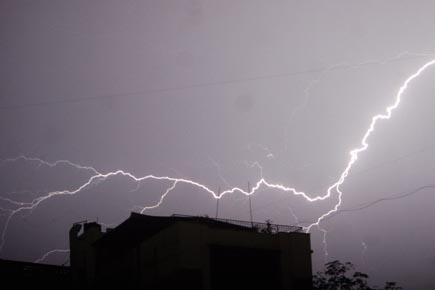 Lightning kills five in Jharkhand