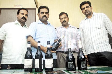 Online liquor stores busted in Mumbai; Rs 1,80,000 booty recovered