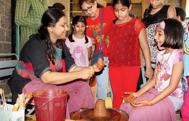 A pottery demo class at CSMVS
