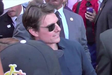 Tom Cruise mobbed at Jimmy Kimmel's show