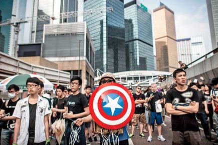 19 arrested in clashes in Hong Kong