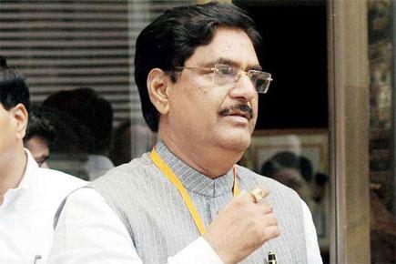 Gopinath Munde's death: CBI files charge sheet against errant taxi driver 