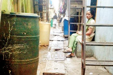 Mumbai's first slum model to be ready by end of 2015
