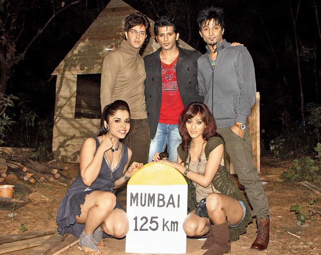 From left: Aparna Bajpai, Vijay Bhatia, Karanvir Bohra, Vedita Pratap Singh and Joe Debroy feature in Mumbai 125 Km