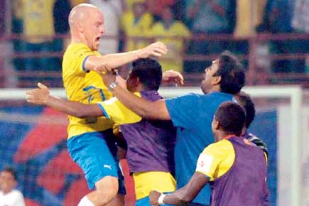 ISL: Hume strike against Pune takes Kerala Blasters into semis