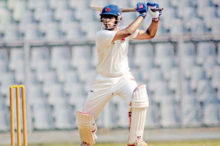 Ranji: Skipper SK Yadav leads Mumbai from front, Jaffer bats with broken finger