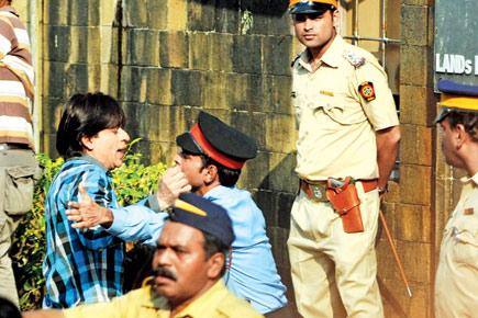 Ugly fight on sets of Shah Rukh Khan's 'Fan' delays shoot