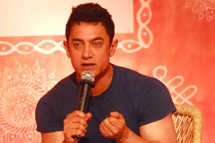 Aamir Khan pledges to help the injured on roads