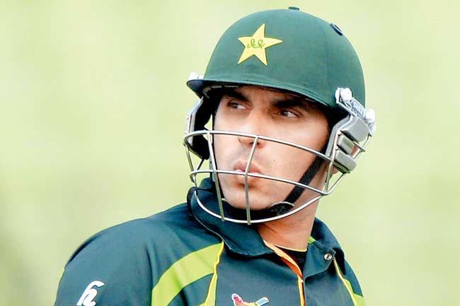 Misbah-ul-Haq's decision to skip 3rd ODI vs Australia triggers speculation