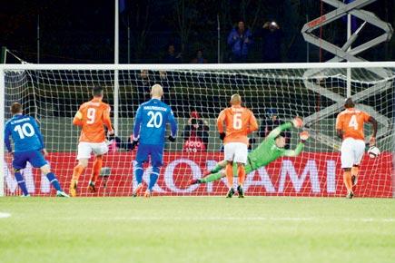 Euro qualifiers: Netherlands shocked 0-2 by Iceland on home turf